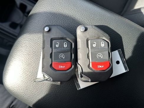 Used 2022 Jeep Wrangler Sport S image 33