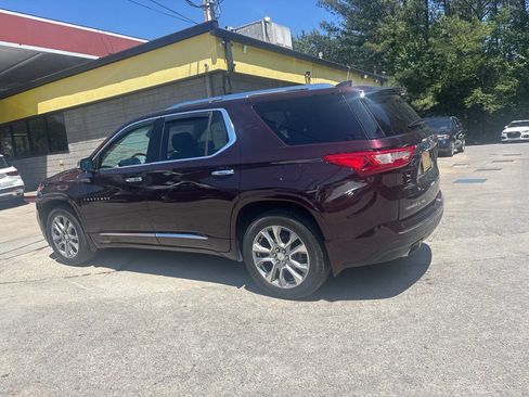 Used 2019 Chevrolet Traverse Premier AWD/4WD image 6