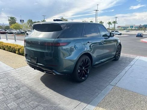 Used 2025 Land Rover Range Rover Sport Dynamic SE AWD/4WD image 5