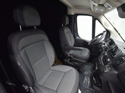 New 2026 RAM ProMaster 2500 w/ Convenience Group image 16