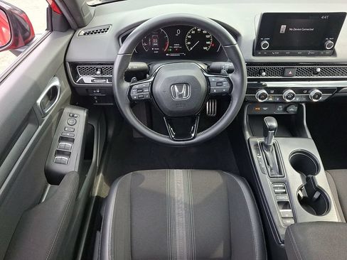 Used 2023 Honda Civic Sport image 11