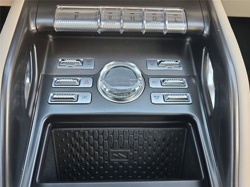 New 2026 Lincoln Nautilus Premier w/ Jet Appearance Package AWD/4WD image 16