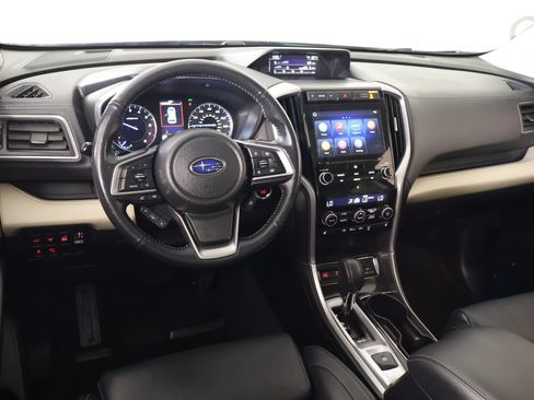 Used 2022 Subaru Ascent Limited w/ Technology Package AWD/4WD image 2
