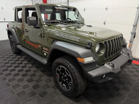 Used 2020 Jeep Wrangler Unlimited Sport S AWD/4WD image 4