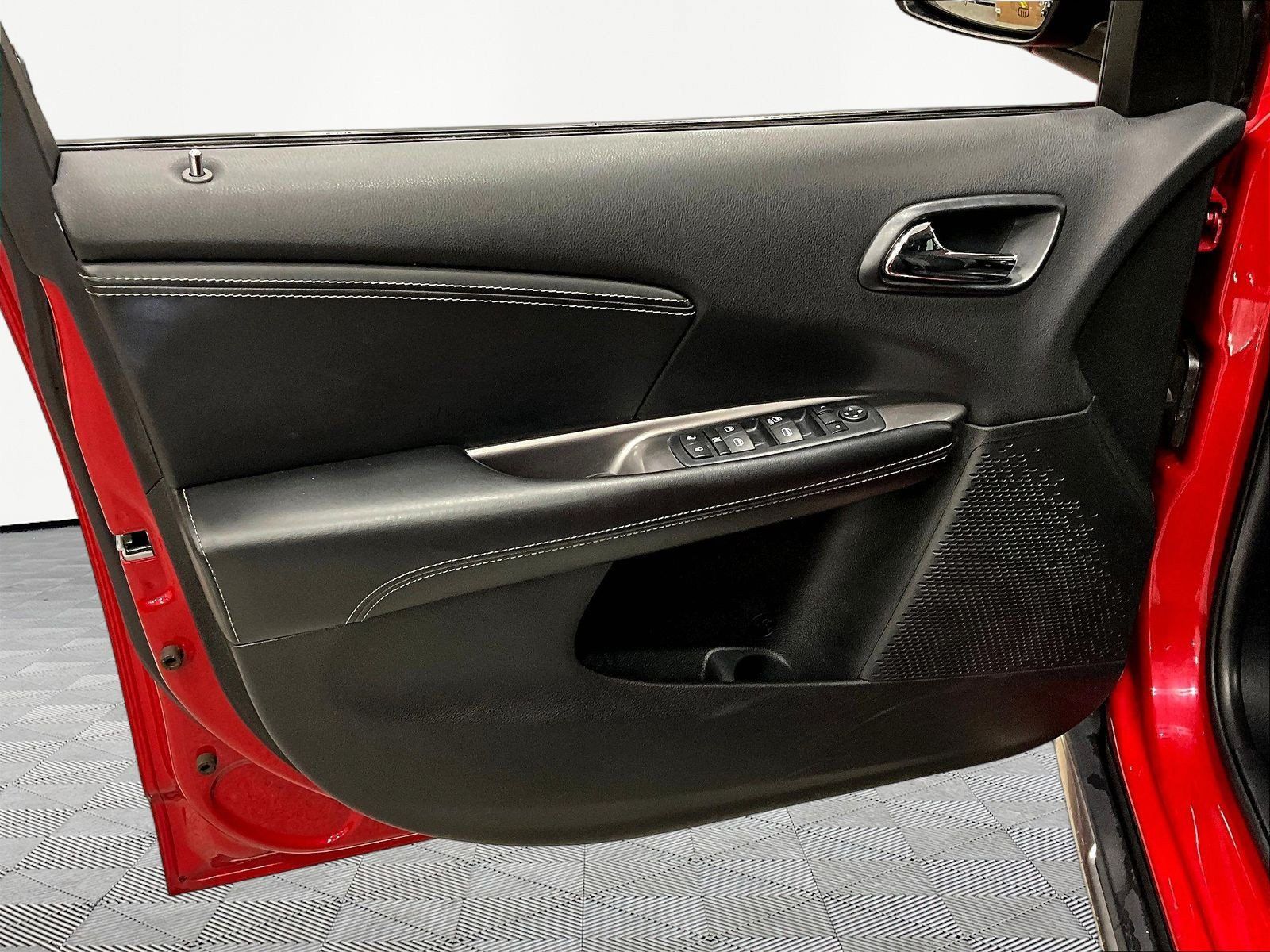 Used 2016 Dodge Journey Crossroad FWD image 20