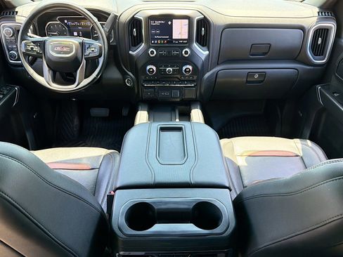 Used 2020 GMC Sierra 2500 AT4 w/ AT4 Premium Package AWD/4WD image 20