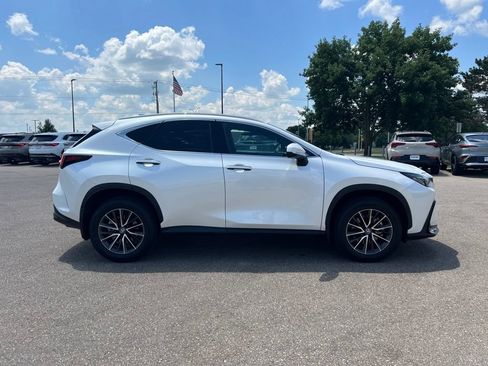 Used 2024 Lexus NX 250 FWD image 2