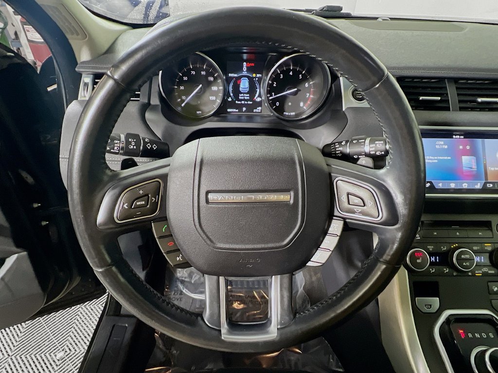 Used 2017 Land Rover Range Rover Evoque SE AWD/4WD image 10