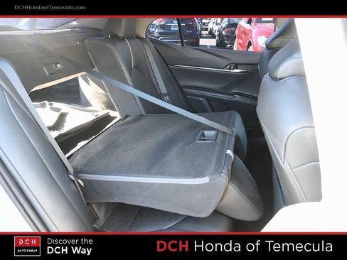 Used 2020 Toyota Camry XSE image 23