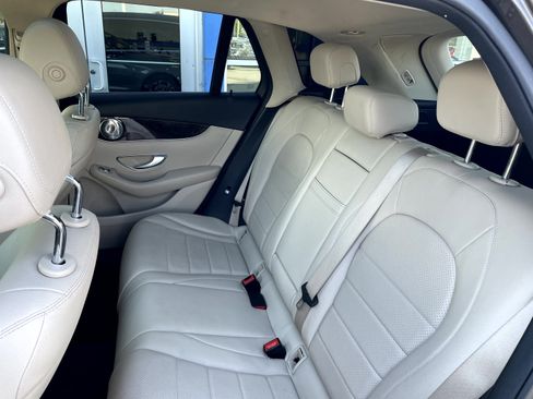 Used 2016 Mercedes-Benz GLC 300 image 10