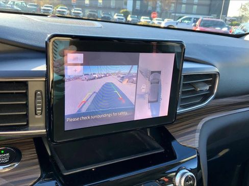 Certified 2021 Ford Explorer Limited w/ Equipment Group 301A image 27