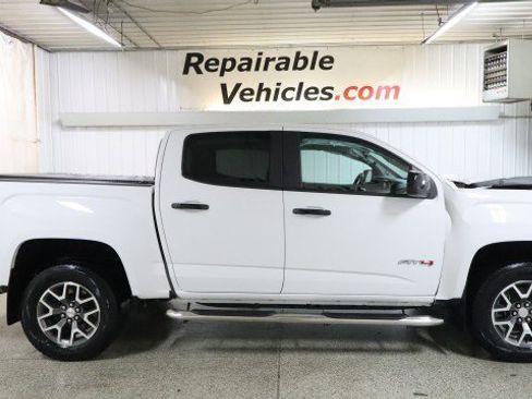 Used 2022 GMC Canyon AT4 w/ Driver Alert Package image 4