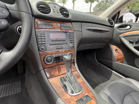 Used 2005 Mercedes-Benz CLK 500 Cabriolet image 51