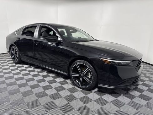 Used 2023 Honda Accord Sport image 10