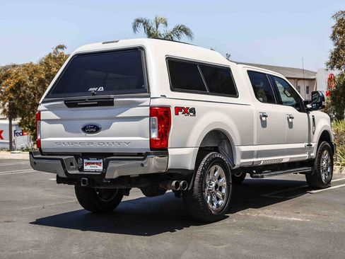 Used 2018 Ford F250 Lariat w/ Lariat Ultimate Package AWD/4WD image 4