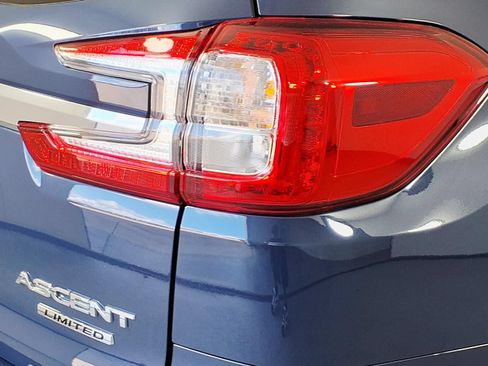 Used 2024 Subaru Ascent Limited w/ Technology Package AWD/4WD image 5