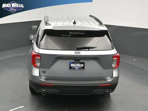 Used 2024 Ford Explorer XLT w/ Equipment Group 202A RWD image 14