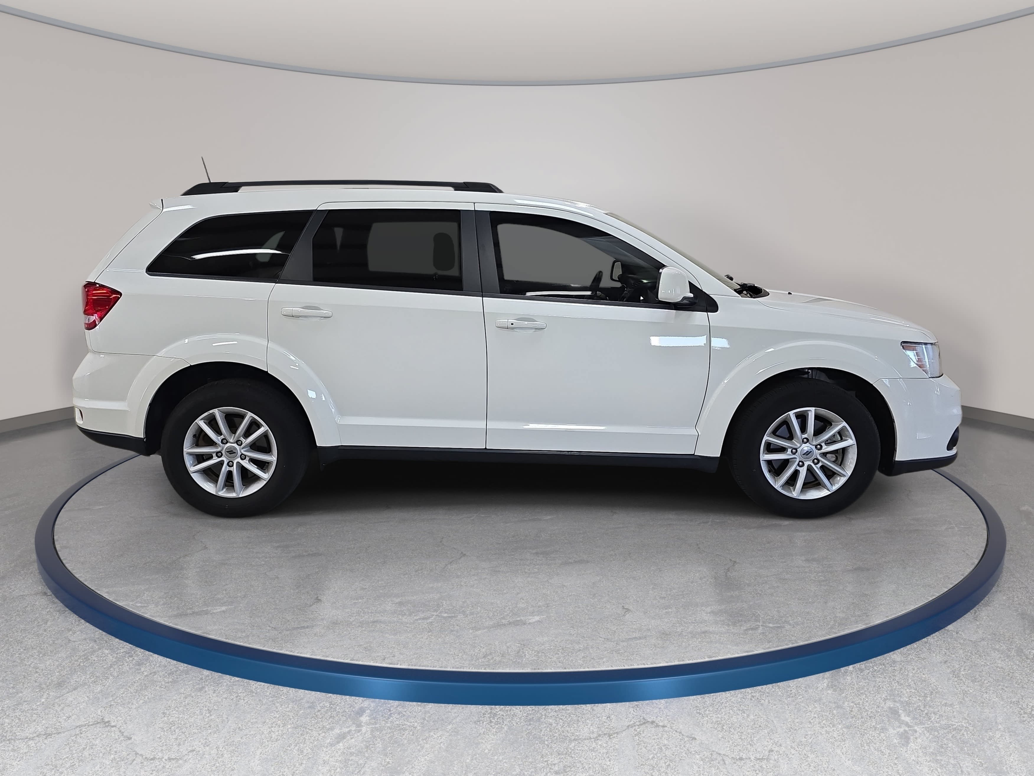 Used 2019 Dodge Journey SE w/ Premium Group FWD image 5