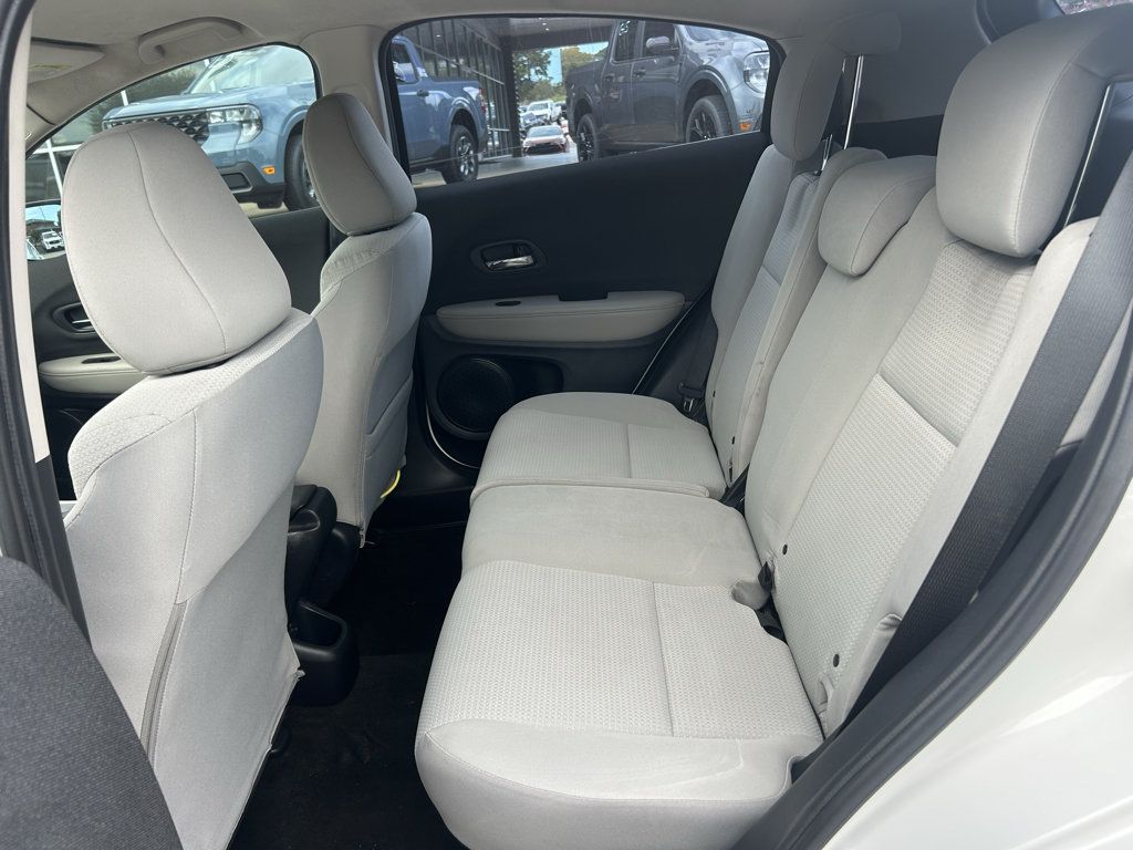 Used 2022 Honda HR-V LX image 24