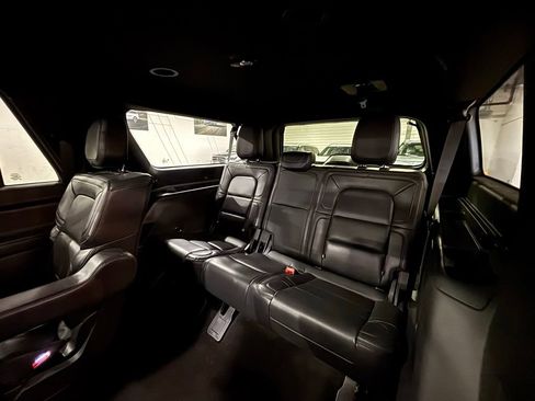 Used 2024 Lincoln Navigator L Reserve AWD/4WD image 17
