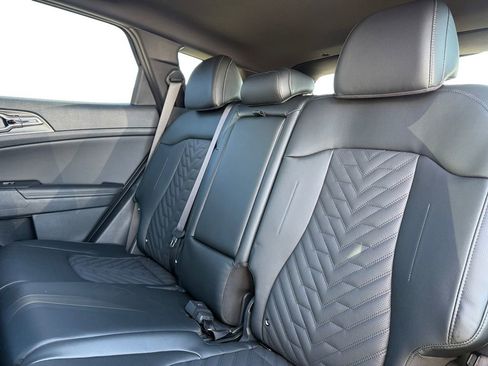 New 2026 Kia Sportage X-Line w/ X-Line Premium Package AWD/4WD image 14