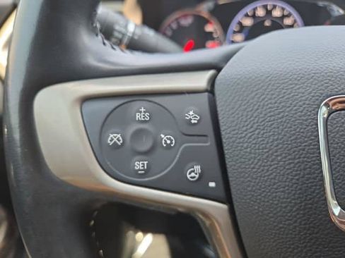 Used 2021 GMC Acadia Denali w/ Denali Technology Package FWD image 24