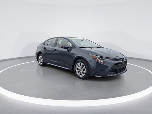 Certified 2024 Toyota Corolla LE FWD image 3