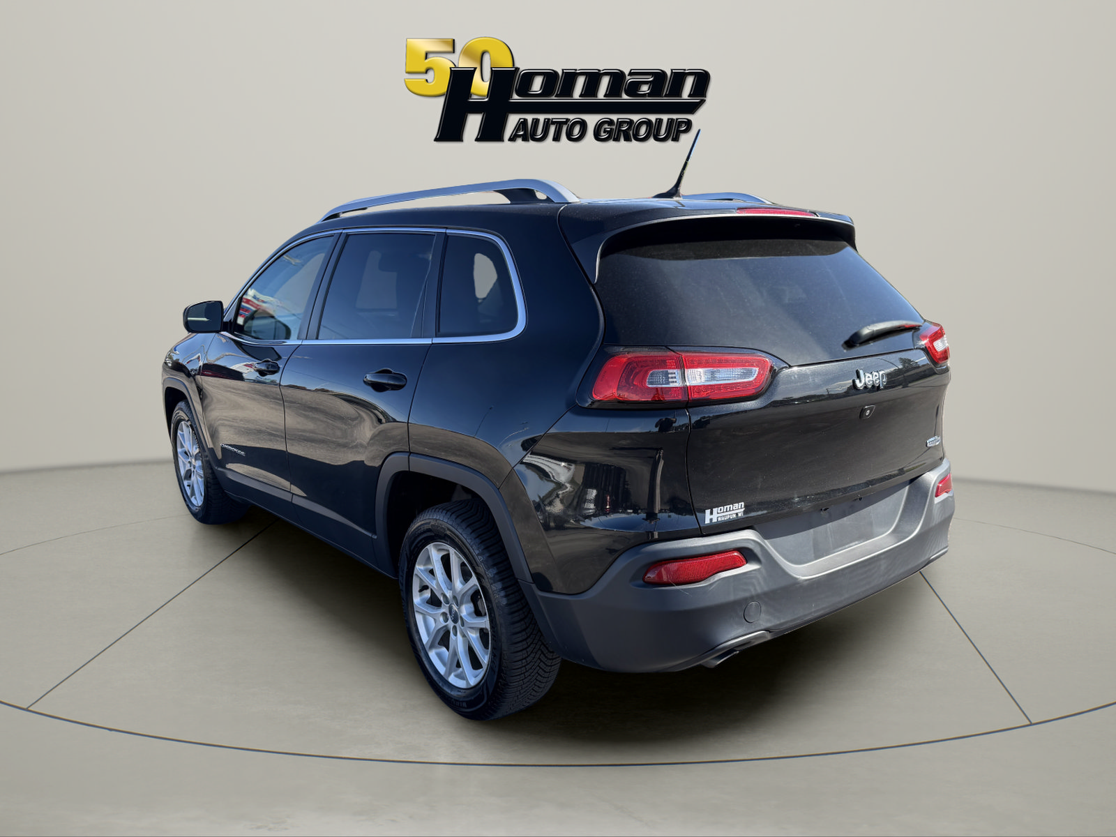Used 2015 Jeep Cherokee Latitude FWD image 3