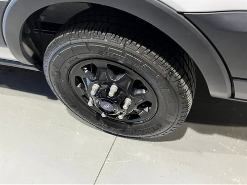 Used 2024 Ford Transit 350 XL image 8