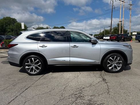 Used 2023 Acura MDX SH-AWD w/ Technology Package image 8