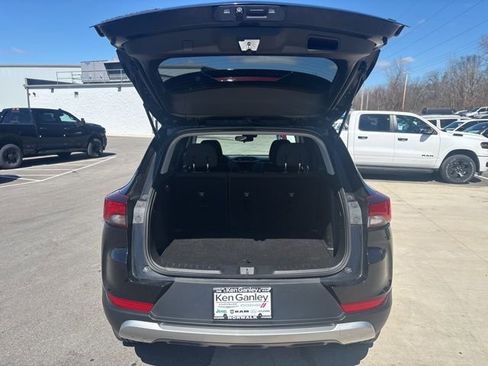 Used 2023 Chevrolet TrailBlazer LT image 18