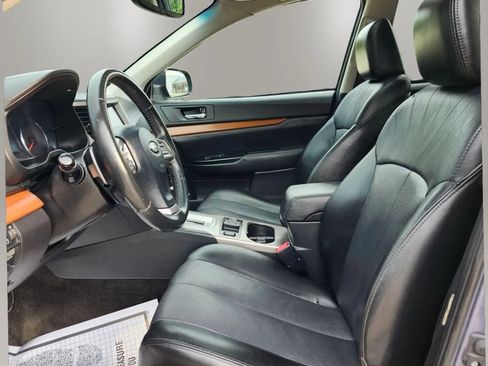 Used 2013 Subaru Outback 3.6R Limited AWD/4WD image 12