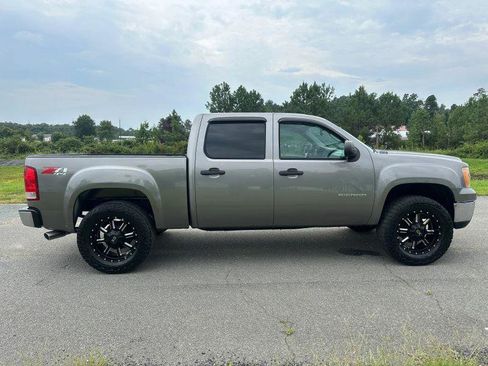 Used 2013 GMC Sierra 1500 SLE w/ Power Tech Package AWD/4WD image 6