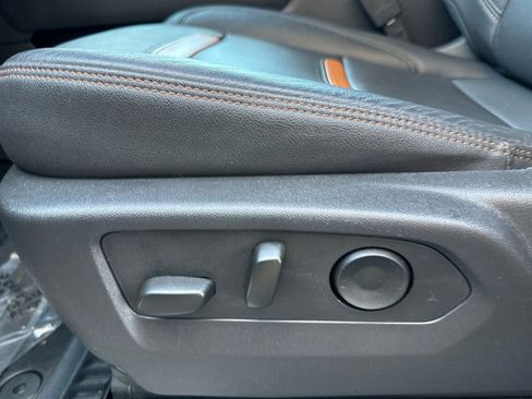 Certified 2025 GMC Sierra 1500 AT4 image 12