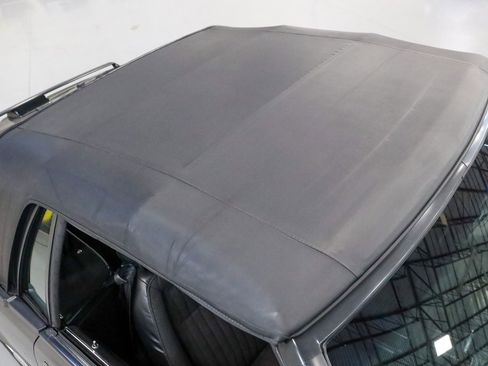 Used 1990 Ford Mustang GT RWD image 7