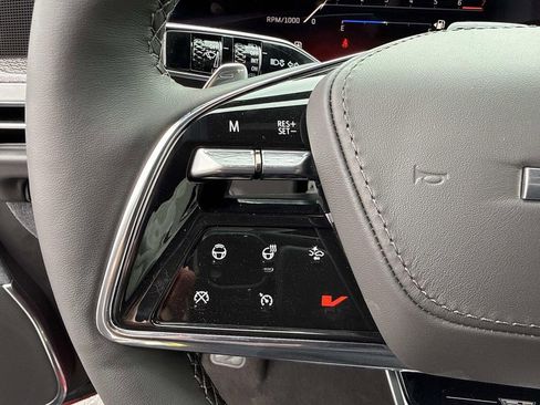 New 2026 Cadillac Escalade V image 31