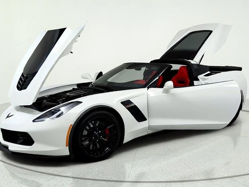 Used 2016 Chevrolet Corvette Z06 w/ 2LZ Preferred Equipment Group RWD image 9