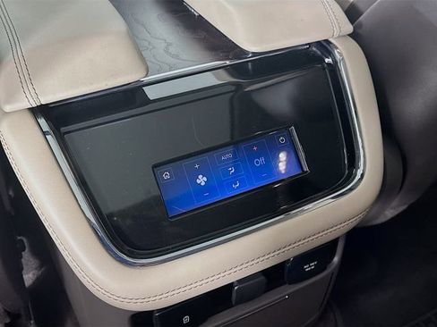 Certified 2022 Lincoln Navigator 4WD image 32