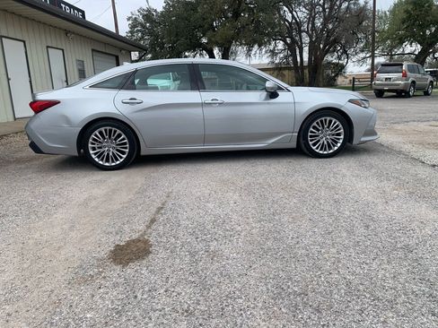 Used 2020 Toyota Avalon Limited w/ Advanced Safety Package image 1