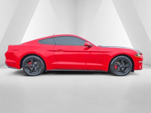 Used 2021 Ford Mustang Coupe RWD image 4