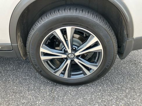 Used 2018 Nissan Rogue SL w/ Premium Package AWD/4WD image 24