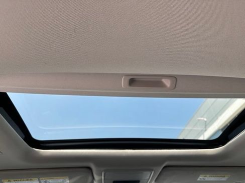 Used 2023 Honda CR-V EX-L image 16
