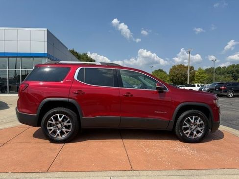 Used 2023 GMC Acadia SLT image 6