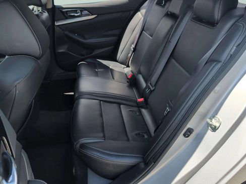 Used 2020 Nissan Maxima 3.5 SV w/ Floor Mat Group FWD image 27