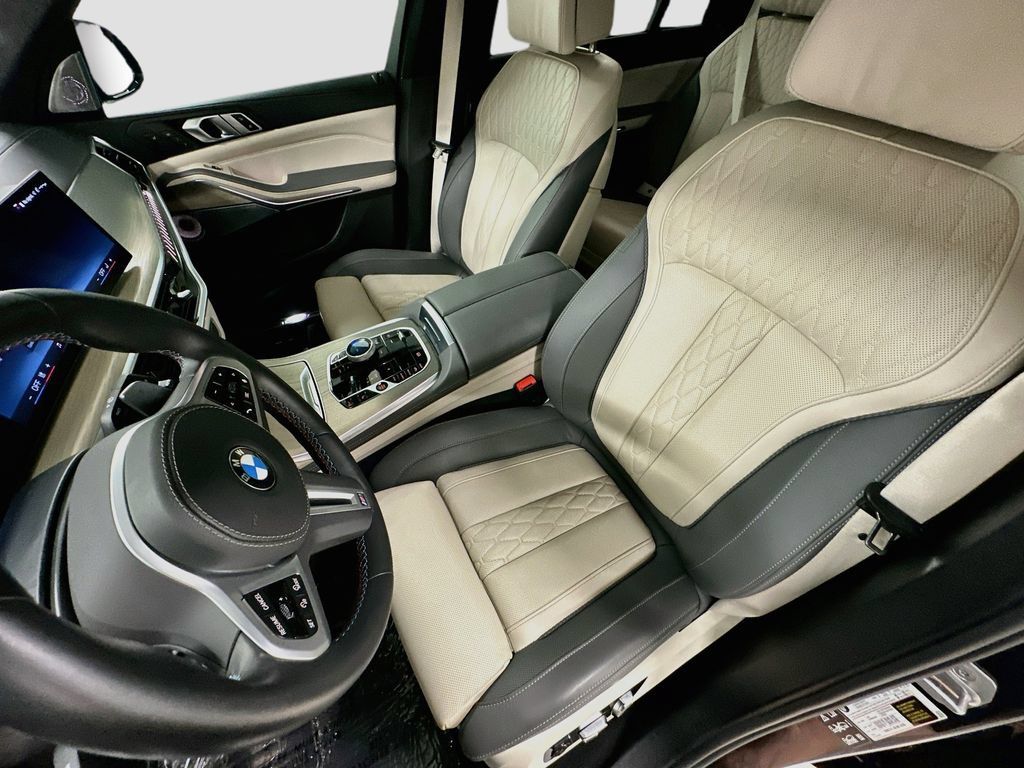 Used 2026 BMW X7 M60i AWD/4WD image 5