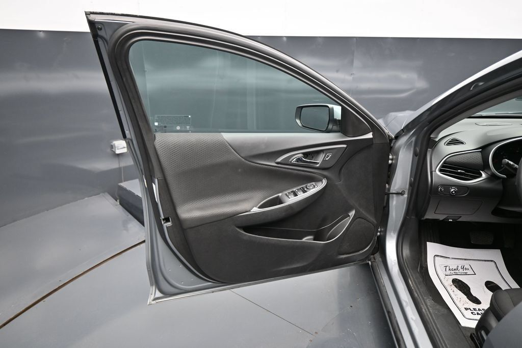 Used 2024 Chevrolet Malibu LT FWD image 10