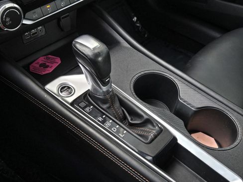 Used 2022 Nissan Altima 2.5 SR image 15