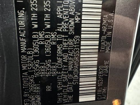 Used 2024 Toyota Highlander LE image 33