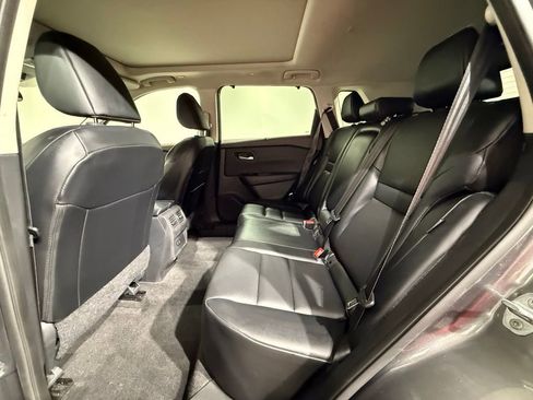 Used 2023 Nissan Rogue SV w/ SV Premium B Package image 18