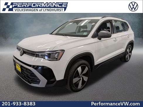 Used 2025 Volkswagen Taos S AWD/4WD image 1